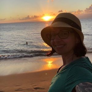 Meet your Posher, Adriana